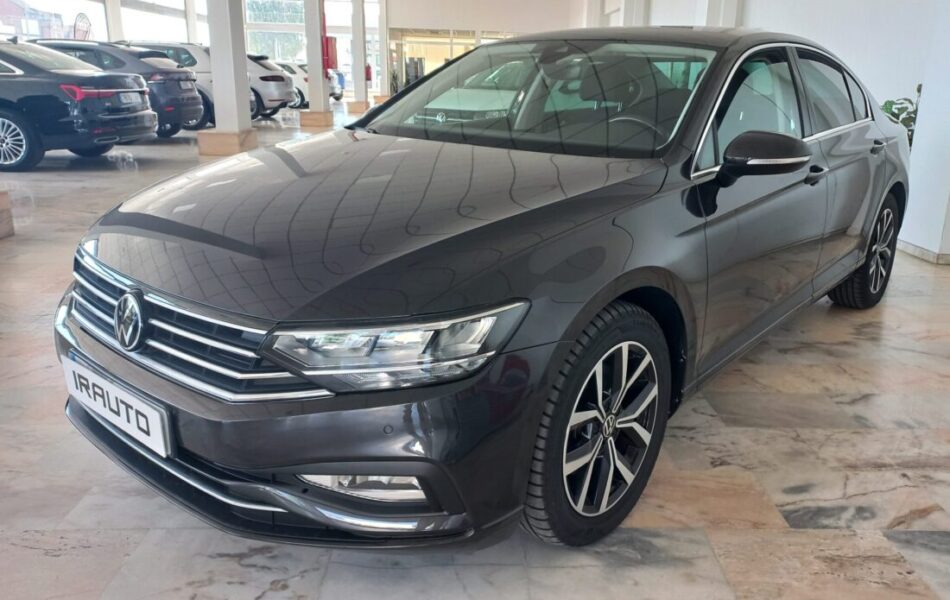 Frontal Passat negro